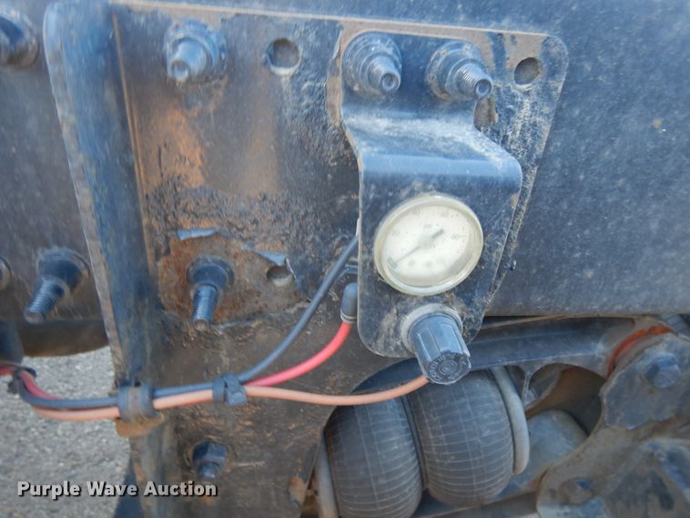 image for item GH9018 2014 Freightliner Cascadia 125 semi truck