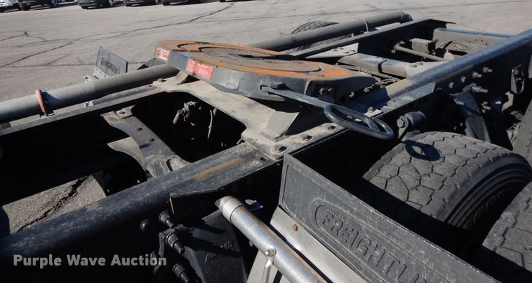 image for item GH9018 2014 Freightliner Cascadia 125 semi truck