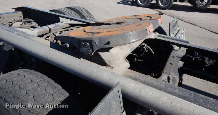 image for item GH9018 2014 Freightliner Cascadia 125 semi truck