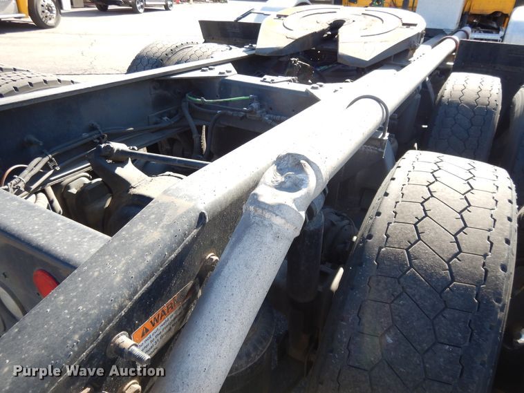 image for item GH9018 2014 Freightliner Cascadia 125 semi truck