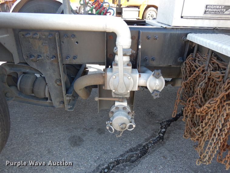 image for item GH9018 2014 Freightliner Cascadia 125 semi truck