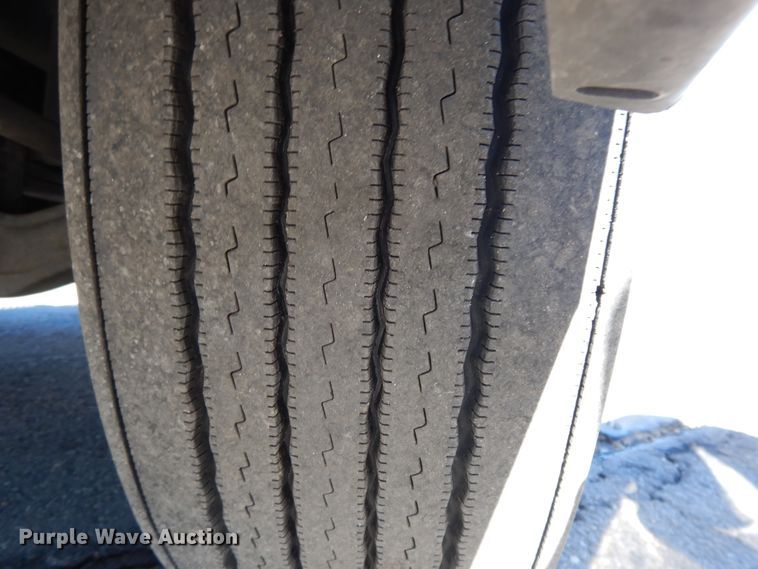 image for item GH9018 2014 Freightliner Cascadia 125 semi truck