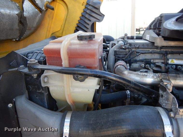 image for item GH9019 2014 Freightliner Cascadia 125 semi truck