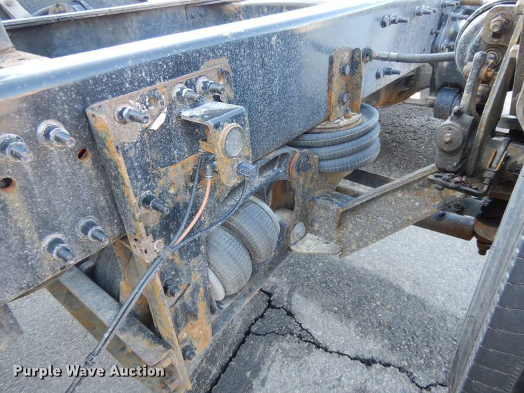 image for item GH9019 2014 Freightliner Cascadia 125 semi truck