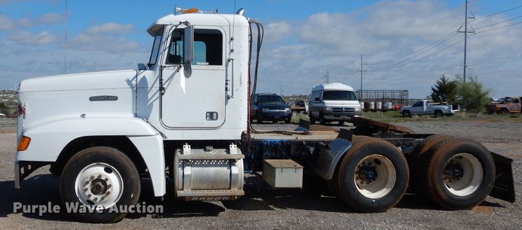 image for item GK9165 1991 Freightliner FLD semi truck