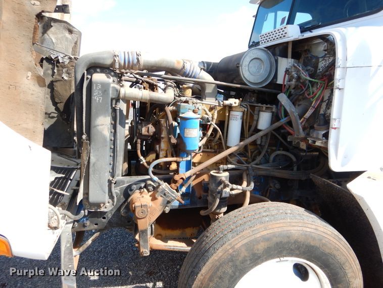 image for item GK9165 1991 Freightliner FLD semi truck