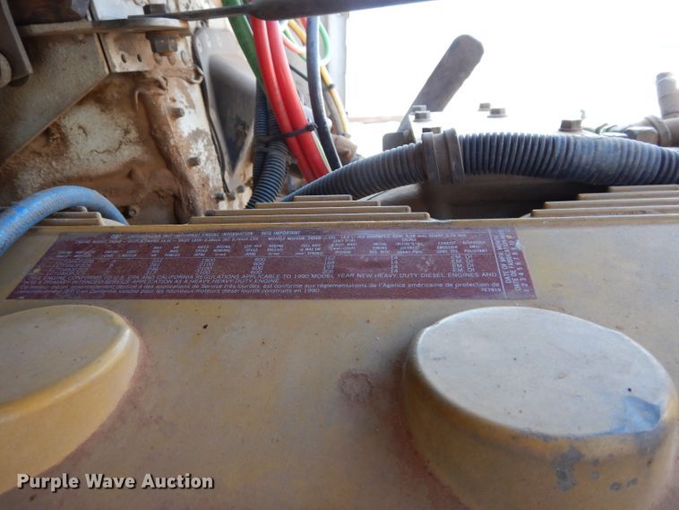 image for item GK9165 1991 Freightliner FLD semi truck