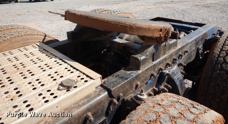 image for item GK9165 1991 Freightliner FLD semi truck