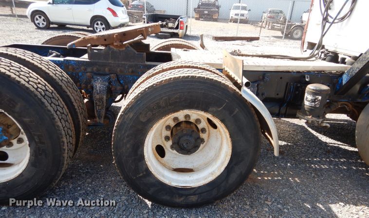 image for item GK9165 1991 Freightliner FLD semi truck