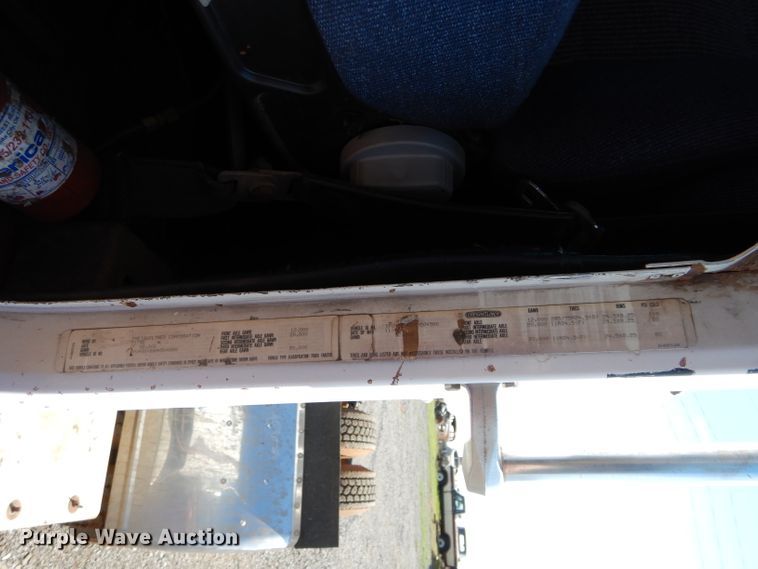 image for item GK9165 1991 Freightliner FLD semi truck