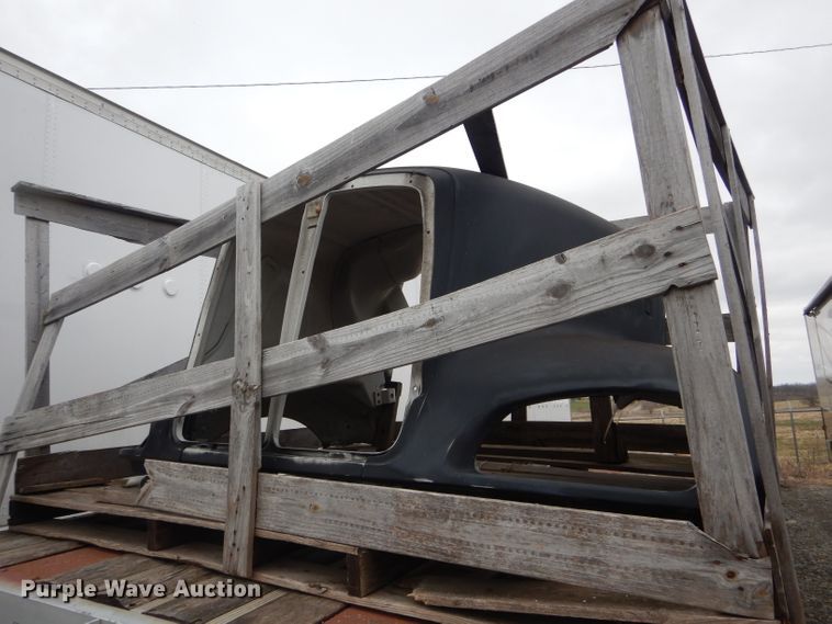 image for item GO9547 Kenworth T660 steel hood