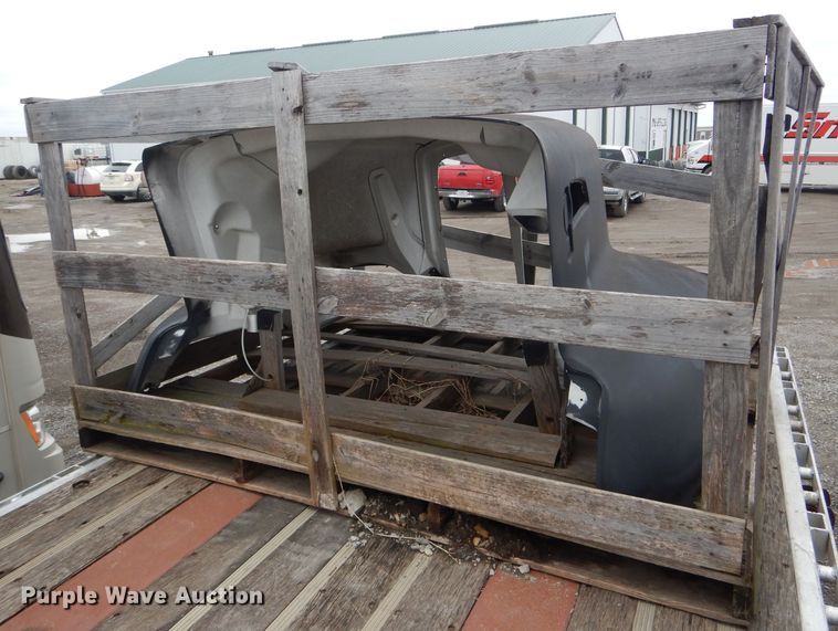 image for item GO9547 Kenworth T660 steel hood