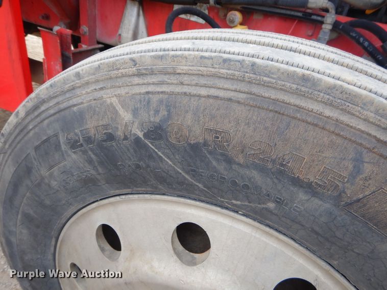 image for item GO9976 2000 Peterbilt 378 semi truck