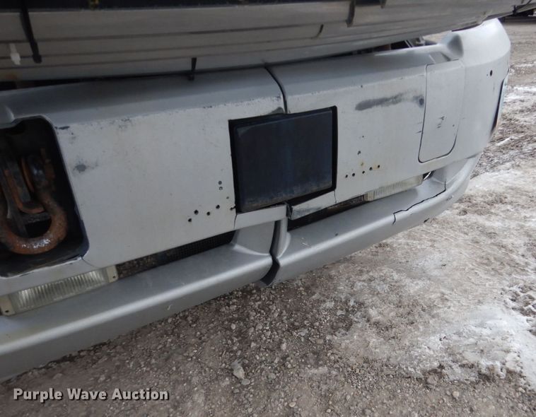 image for item GW9610 2002 Mack CX semi truck