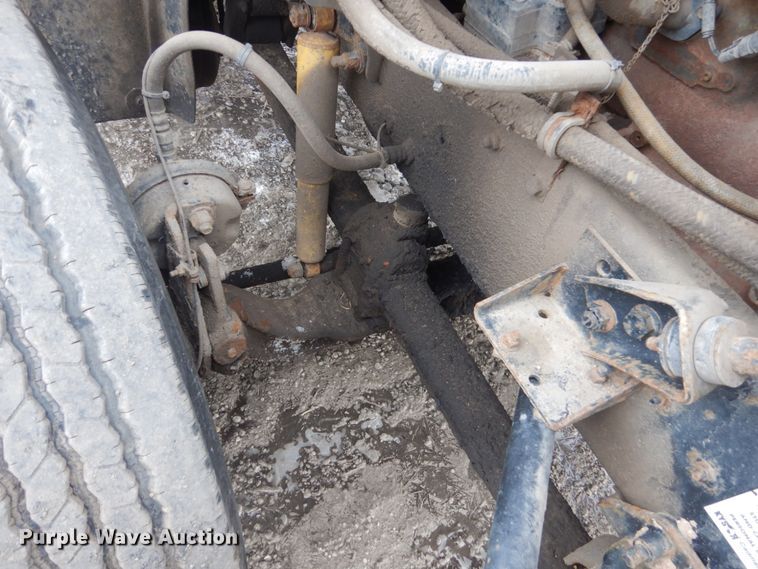 image for item GW9610 2002 Mack CX semi truck