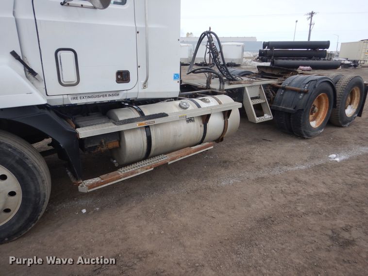 image for item GW9611 1995 Mack CH613 semi truck