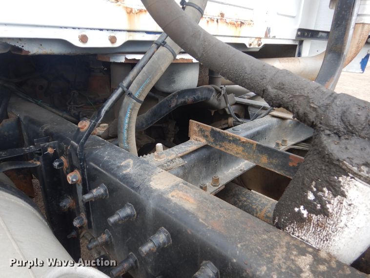 image for item GW9611 1995 Mack CH613 semi truck