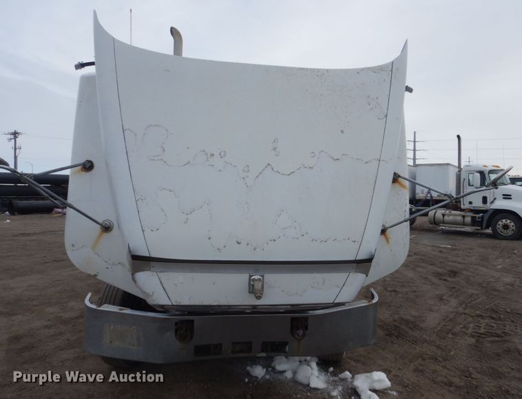 image for item GW9611 1995 Mack CH613 semi truck