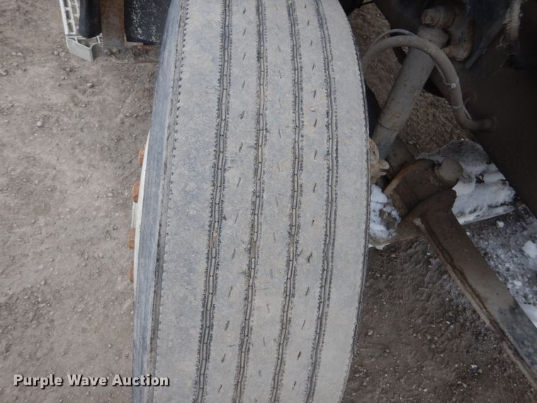 image for item GW9611 1995 Mack CH613 semi truck