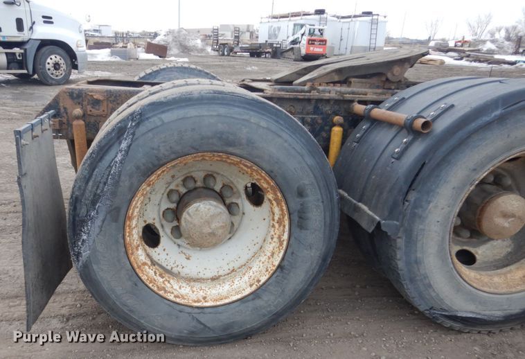 image for item GW9611 1995 Mack CH613 semi truck