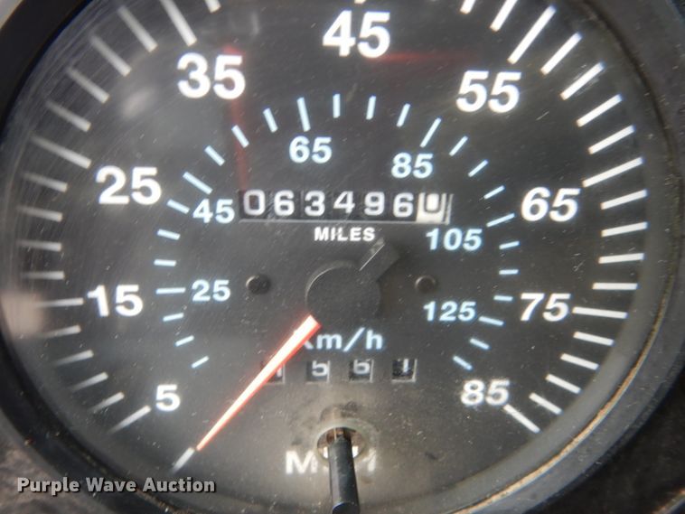 image for item GW9612 1999 Mack CH613 semi truck