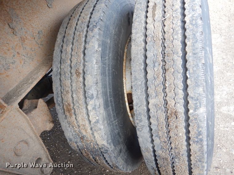 image for item GW9613 1972 Fontenelle expandable pole trailer