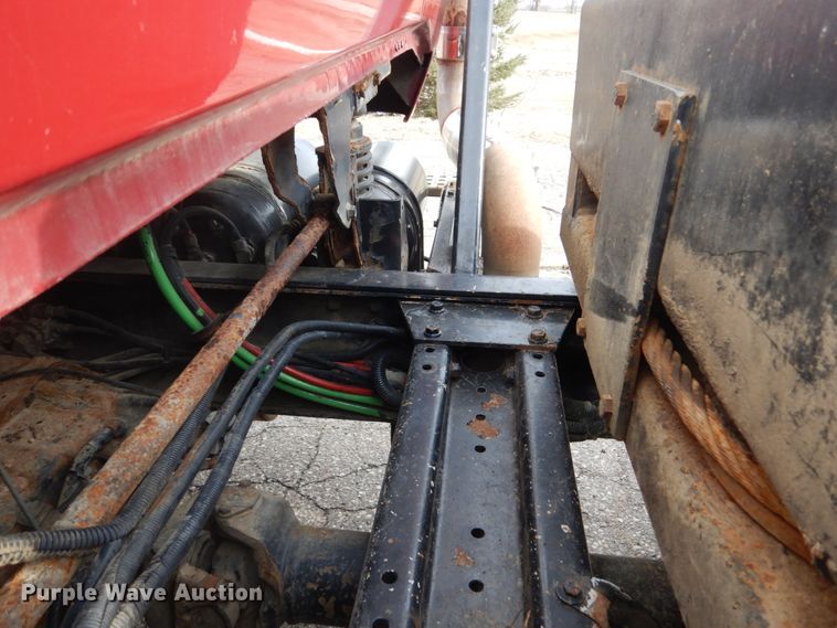 image for item GW9708 2000 Volvo Autocar roll-off container truck