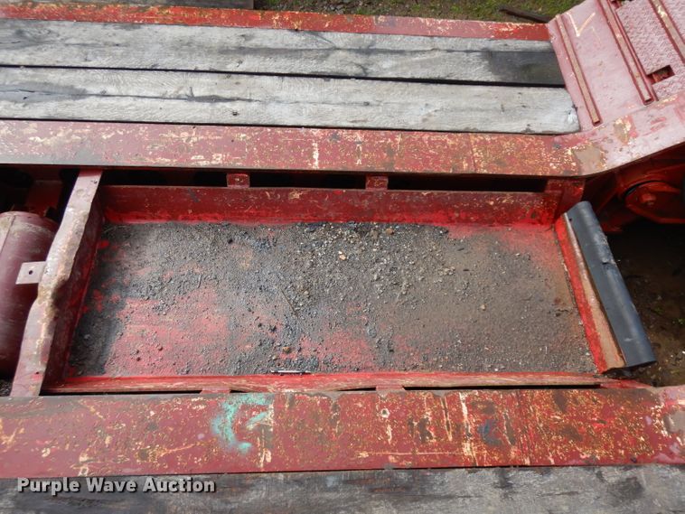 image for item GX9991 2003 Entyre Blackhawk lowboy equipment trailer