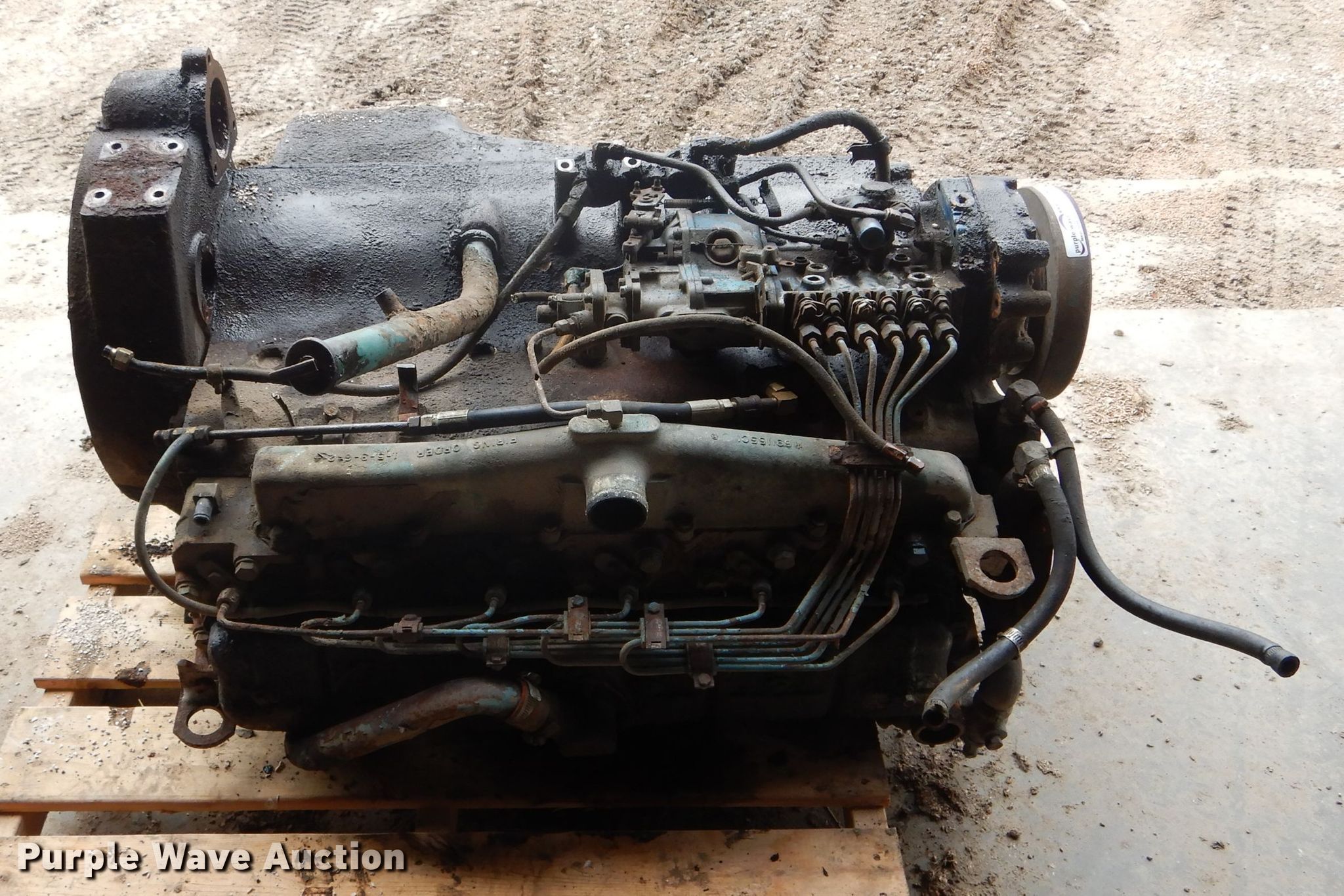 International DT466 7.6L L6 diesel engine in Callao, MO Item GO9574