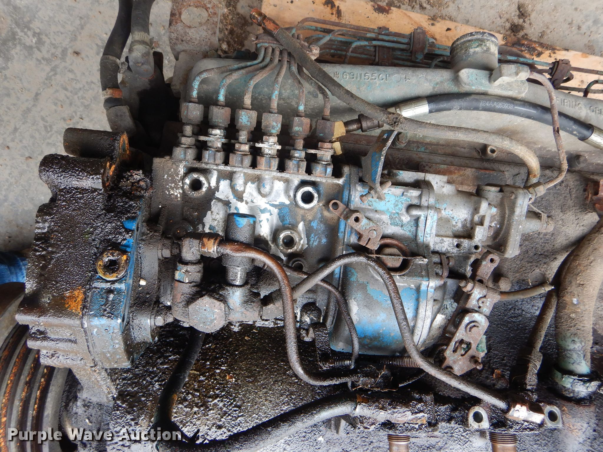 International DT466 7.6L L6 diesel engine in Callao, MO Item GO9574
