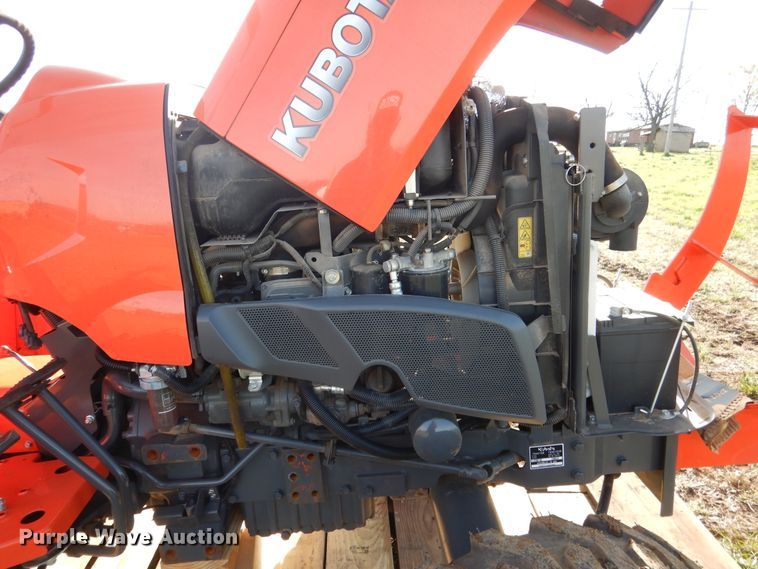 image for item ES9539 2016 Kubota L3301D MFWD tractor
