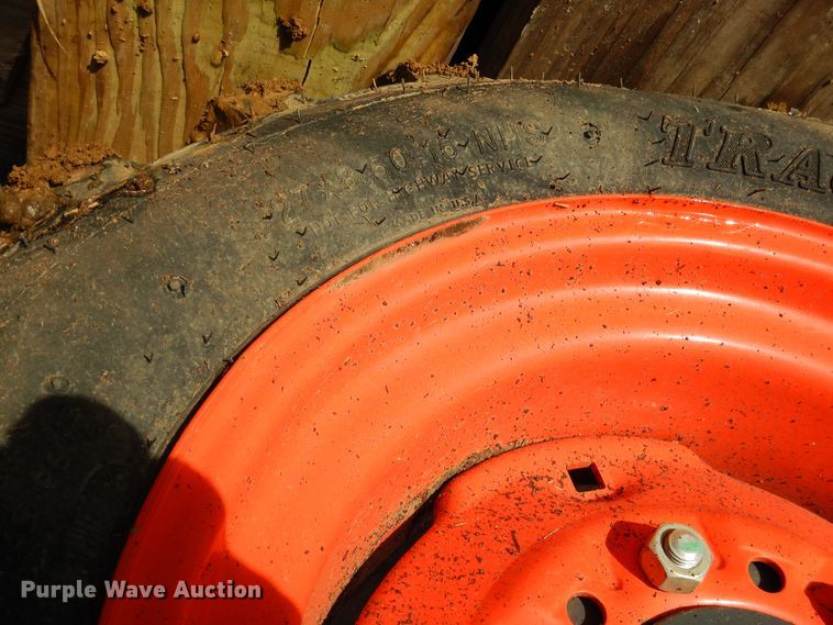 image for item ES9539 2016 Kubota L3301D MFWD tractor