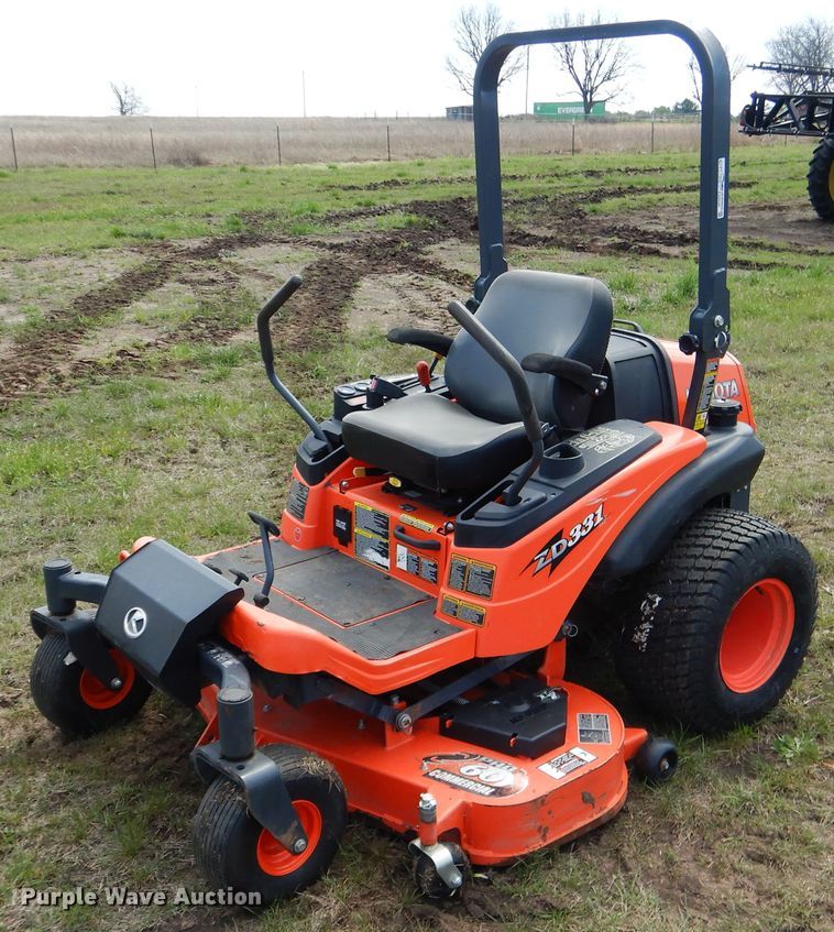 image for item ES9546 2013 Kubota ZD331 ZTR lawn mower