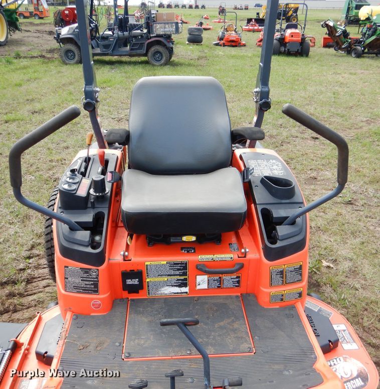 image for item ES9546 2013 Kubota ZD331 ZTR lawn mower