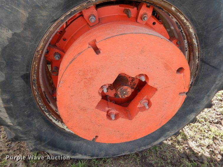 image for item ES9548 1980 Case 2290 tractor