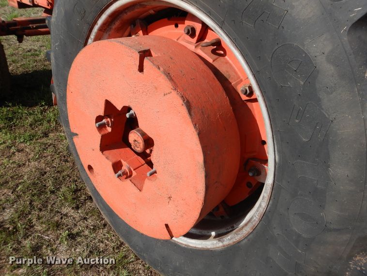 image for item ES9548 1980 Case 2290 tractor