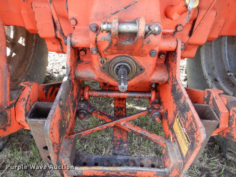 image for item ES9548 1980 Case 2290 tractor