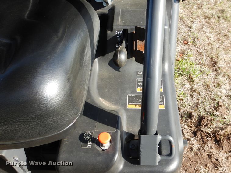 image for item ES9550 2014 Kubota RTV-X1120D utility vehicle