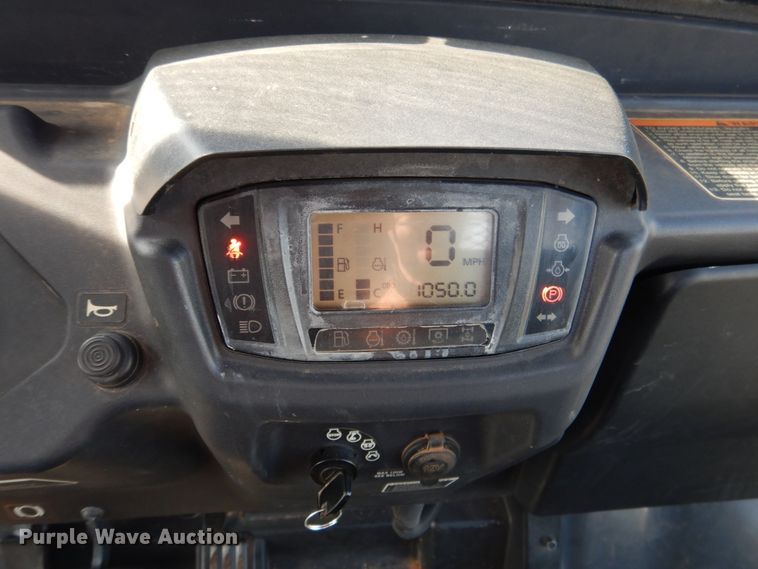 image for item ES9550 2014 Kubota RTV-X1120D utility vehicle