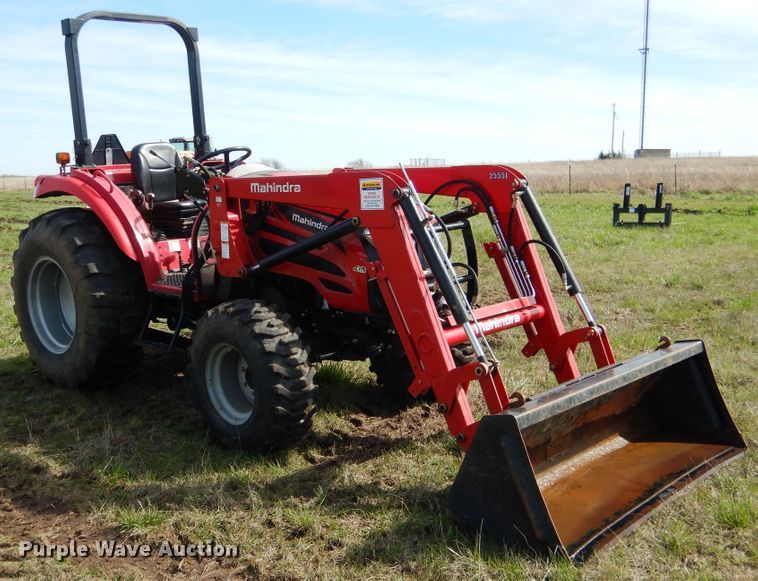 image for item ES9551 2014 Mahindra 2555 MFWD tractor
