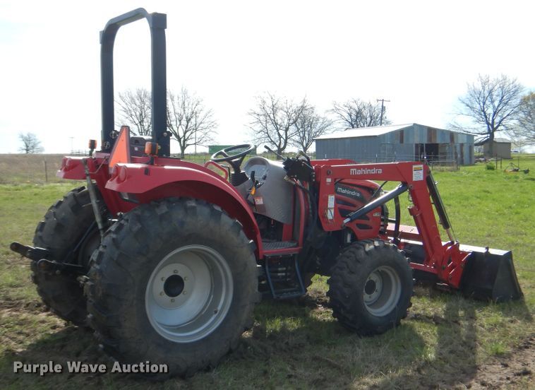 image for item ES9551 2014 Mahindra 2555 MFWD tractor