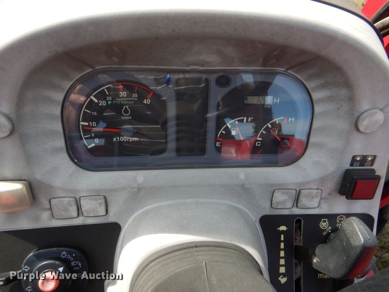 image for item ES9551 2014 Mahindra 2555 MFWD tractor