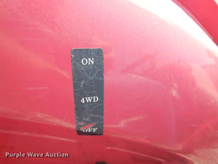 image for item ES9551 2014 Mahindra 2555 MFWD tractor