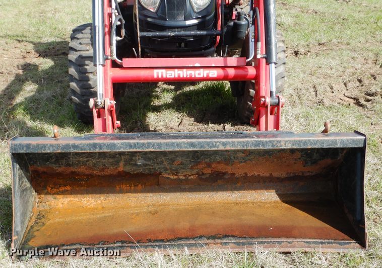 image for item ES9551 2014 Mahindra 2555 MFWD tractor
