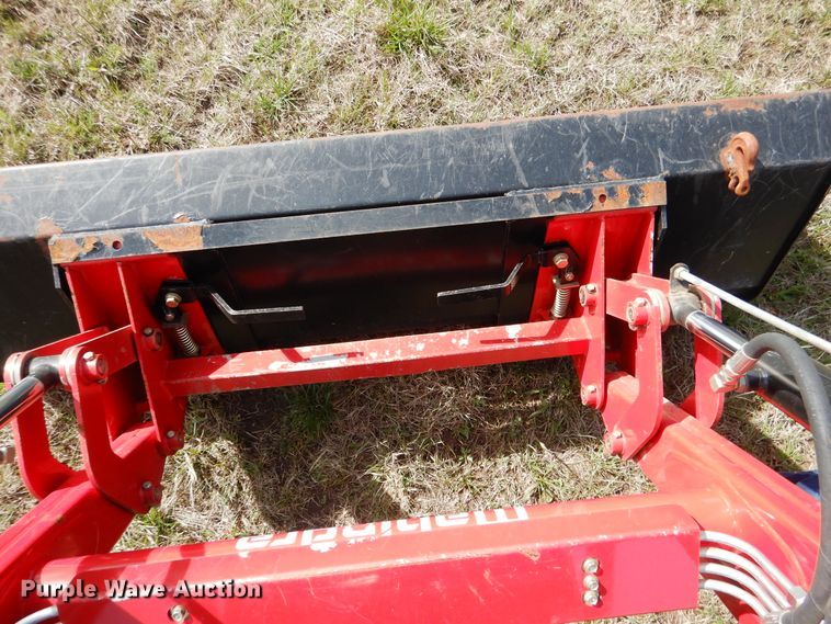 image for item ES9551 2014 Mahindra 2555 MFWD tractor