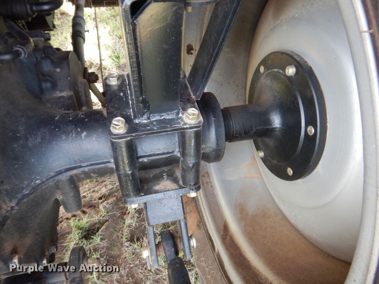 image for item ES9551 2014 Mahindra 2555 MFWD tractor