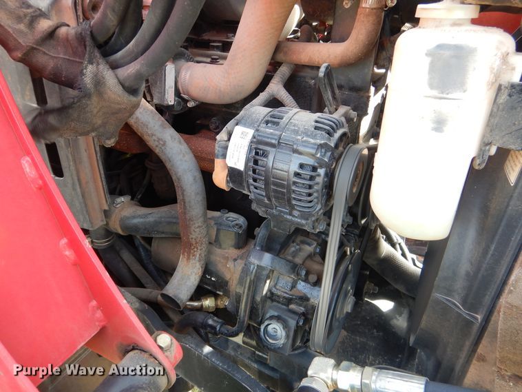 image for item ES9551 2014 Mahindra 2555 MFWD tractor