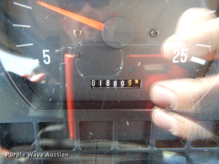 image for item ES9553 2009 Massey-Ferguson 5475 MFWD tractor