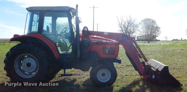 image for item ES9554 2004 Massey-Ferguson 5445 tractor