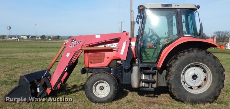image for item ES9554 2004 Massey-Ferguson 5445 tractor